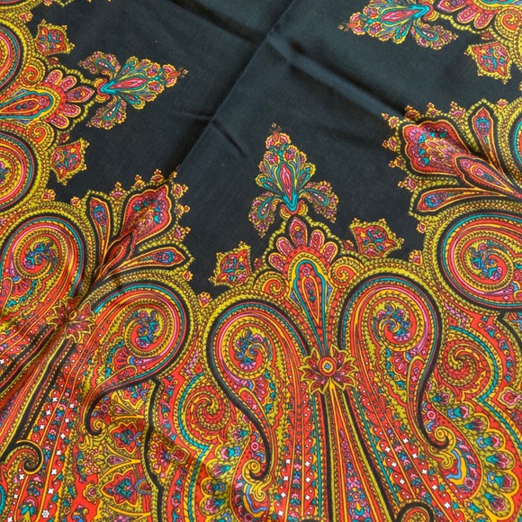 Pavlovo Posad Scarf Shawl Russian Tradition - Picture 4 of 8